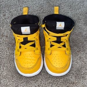 Jordan Grade School Air Jordan 12 Black University Gold SNIPES Jordan Grade School Air Jordan 12 Black University Gold SNIPES